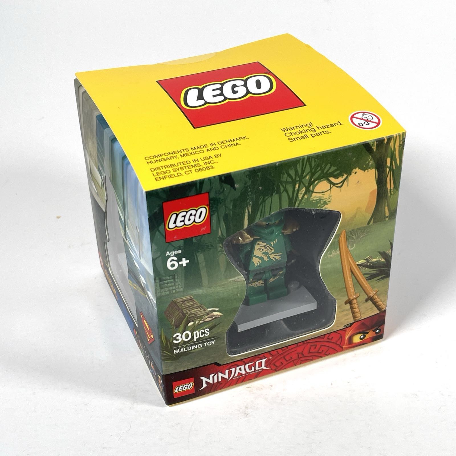 LEGO 5004076: 2014 Target Minifigure Gift Set - New! Sealed